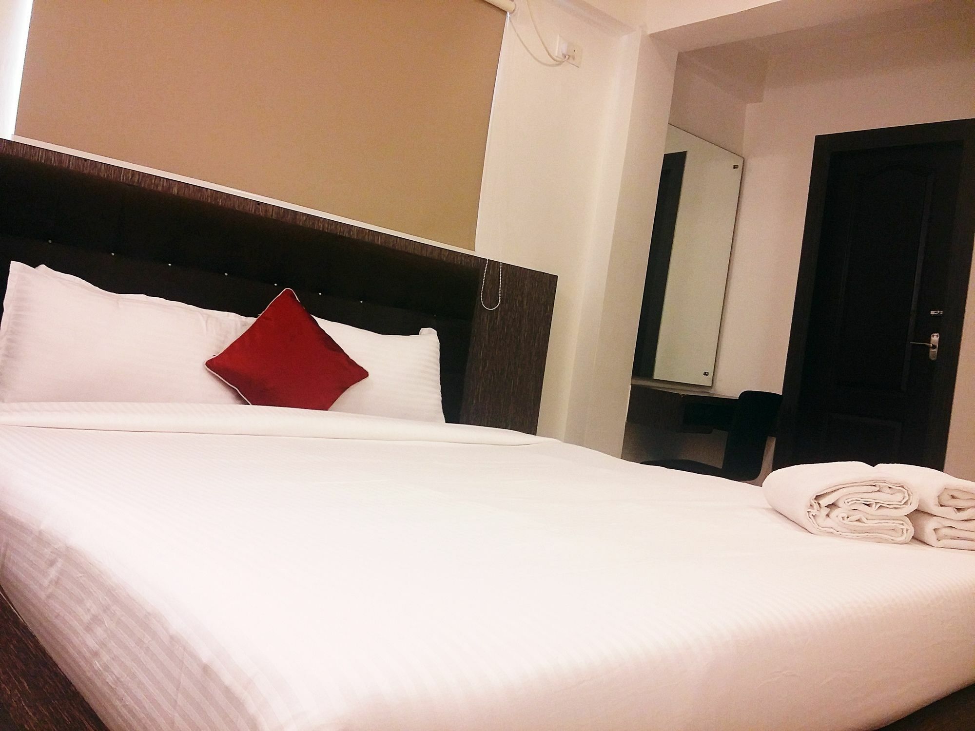 Capital Suites Μπανγκαλόρ Εξωτερικό φωτογραφία